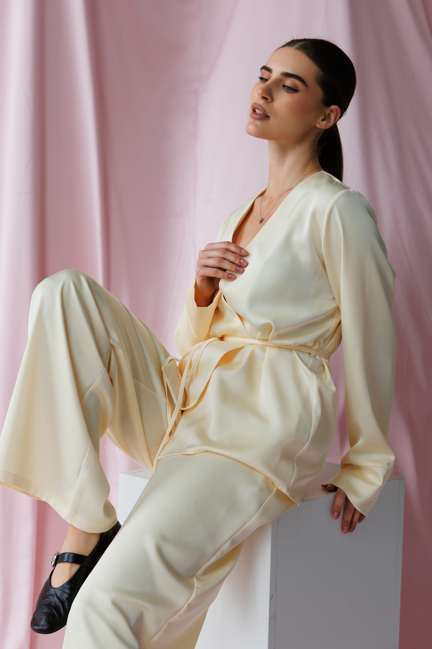 Suit with palazzo pants and kimono jacket with belt, cream yellow